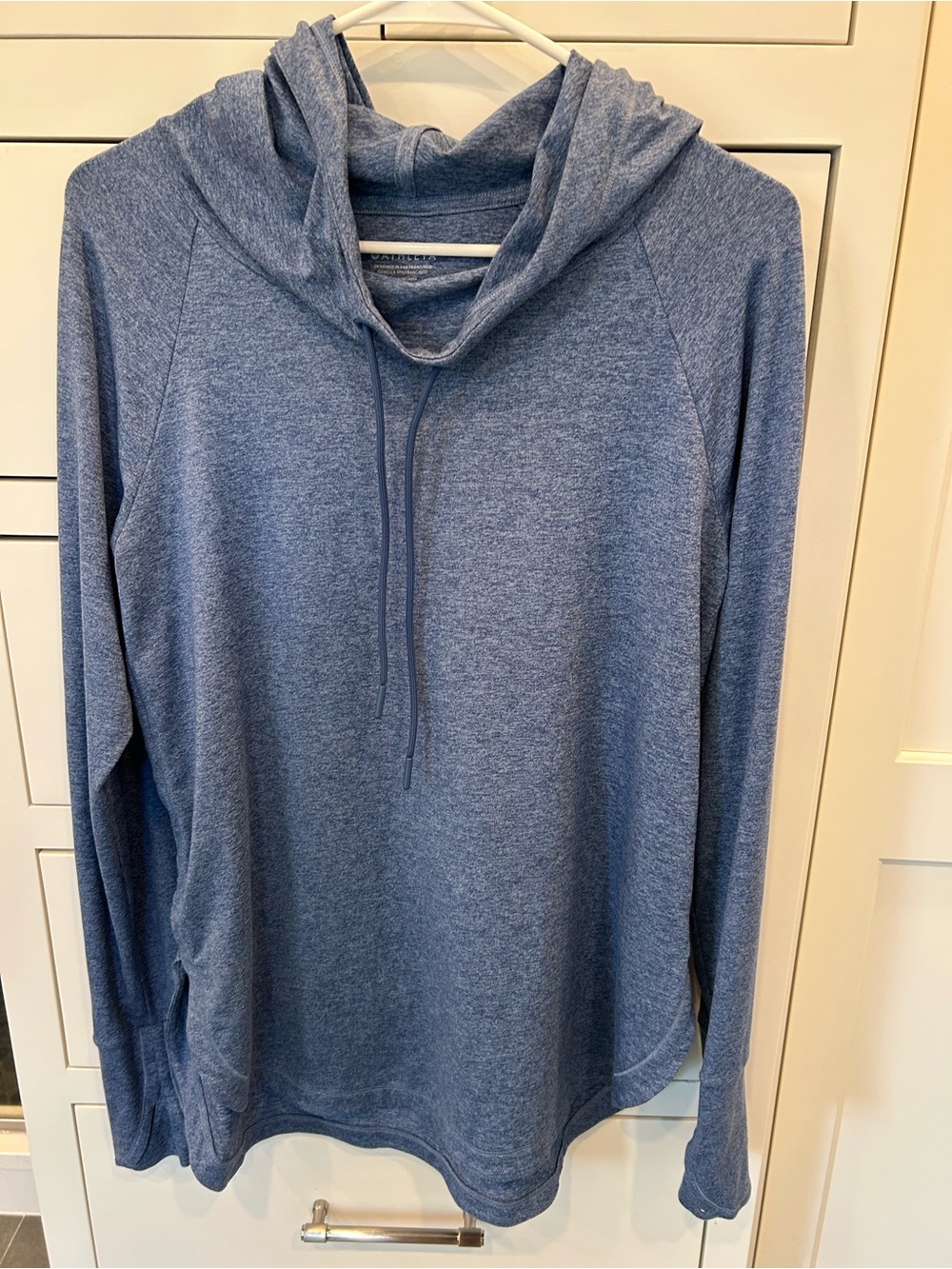 Athleta M blue dry fit long sleeve with hood